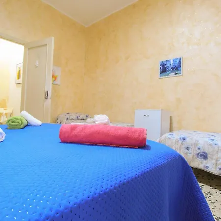 Airport Bagno Privato In Катания